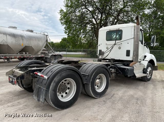 Image of Kenworth T880 equipment image 4