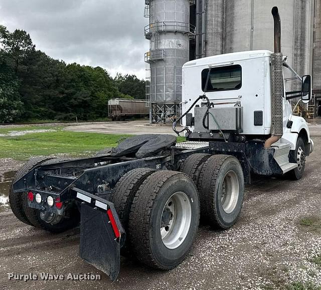 Image of Kenworth T880 equipment image 4