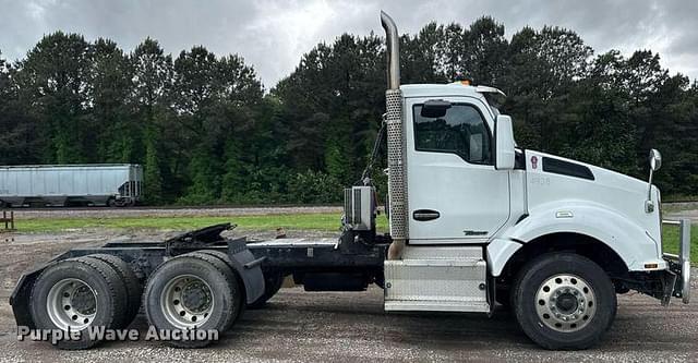 Image of Kenworth T880 equipment image 3