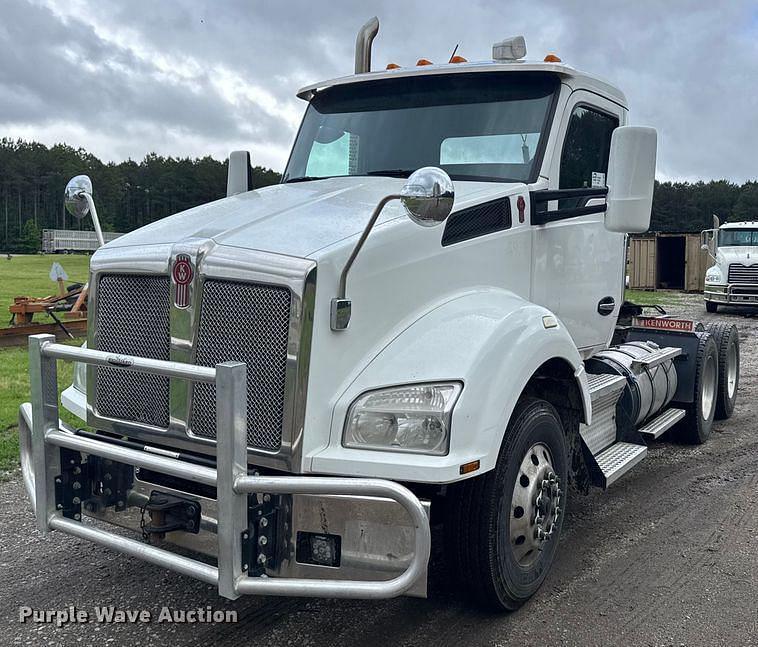 Image of Kenworth T880 Primary image