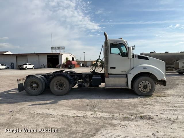 Image of Kenworth T880 equipment image 3