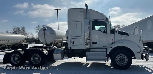 Image of Kenworth T880 equipment image 3