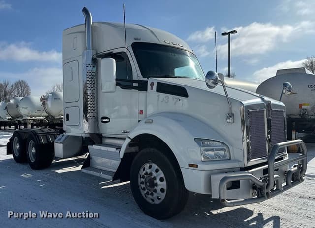 Image of Kenworth T880 equipment image 2