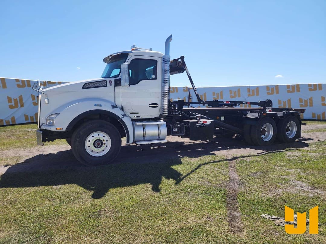 Image of Kenworth T880 Primary image