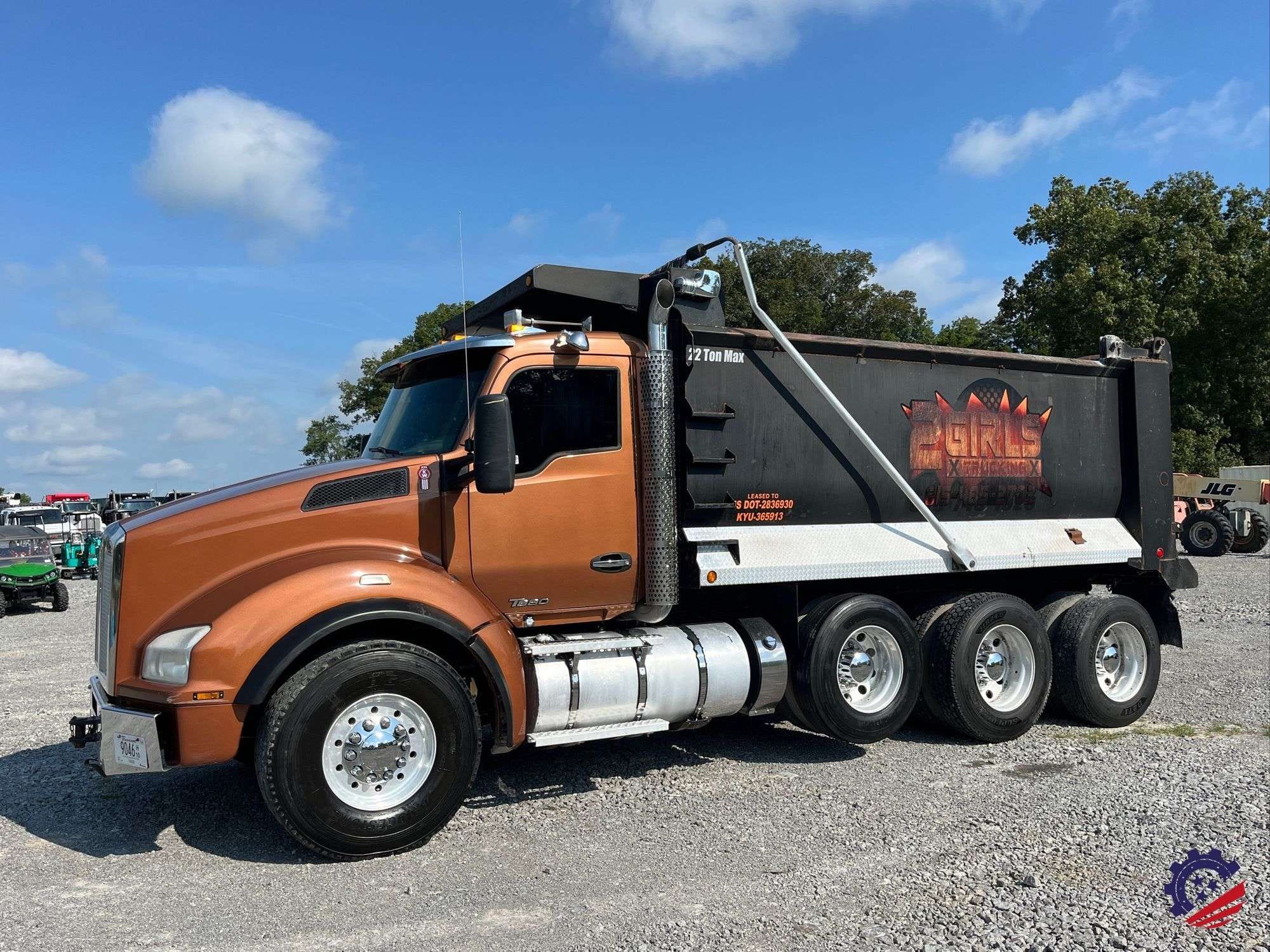 2016 Kenworth T880 Equipment Image0