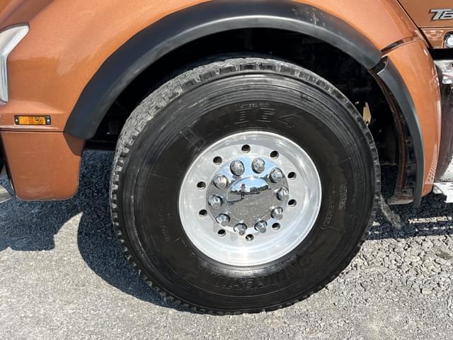 Image of Kenworth T880 equipment image 4