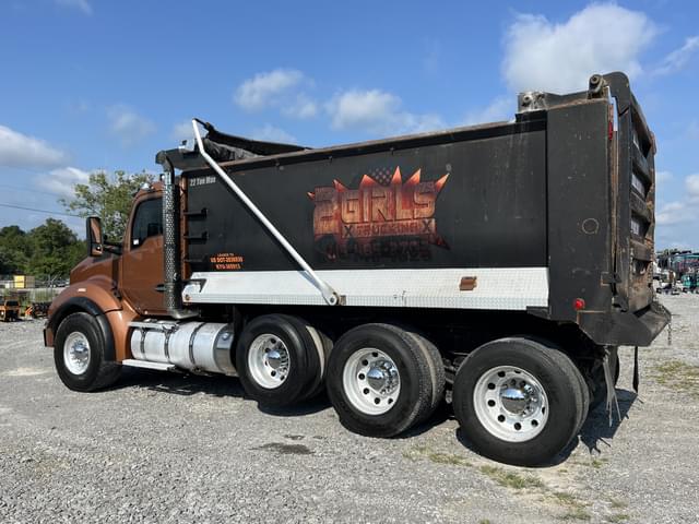 Image of Kenworth T880 equipment image 1