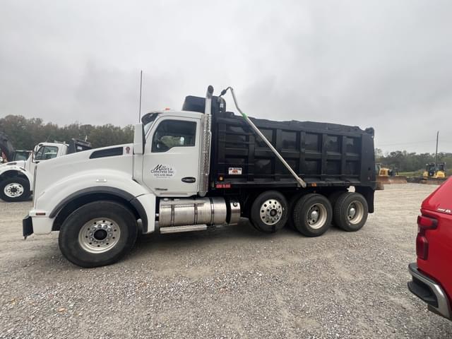 Image of Kenworth T880 equipment image 1