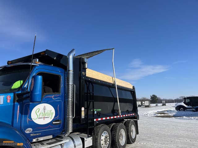 Image of Kenworth T880 equipment image 1