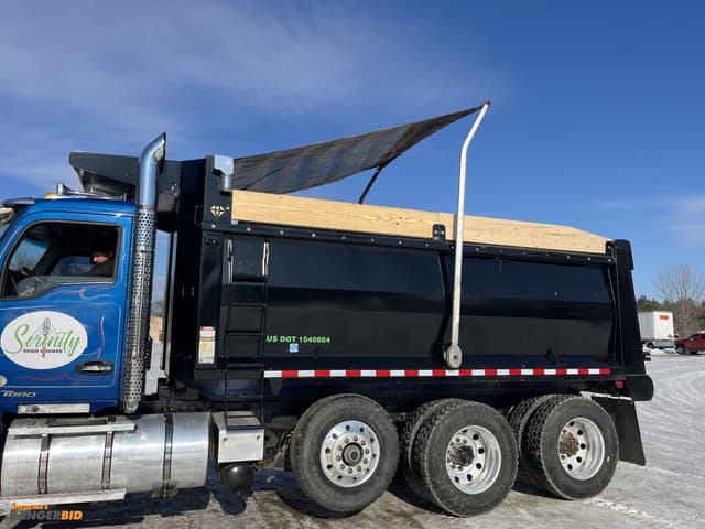 Image of Kenworth T880 equipment image 2