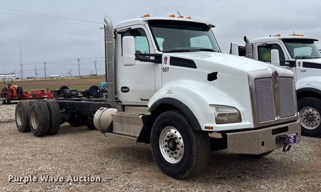 Image of Kenworth T880 equipment image 2