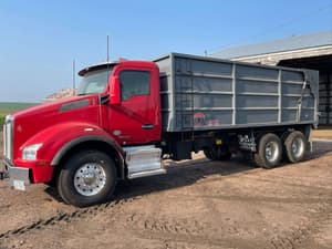 2016 Kenworth T880 Image