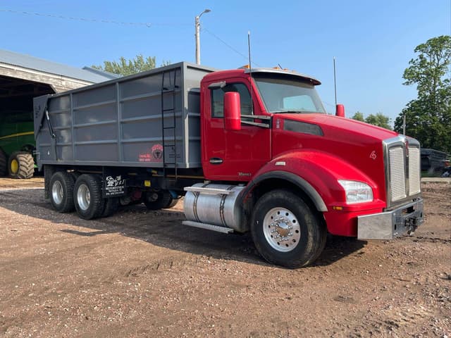 Image of Kenworth T880 equipment image 1