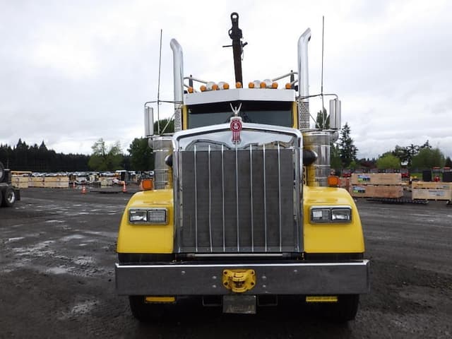 Image of Kenworth W900 equipment image 1