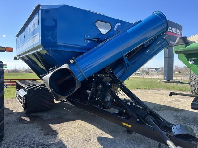 Image of Kinze 1100 equipment image 4