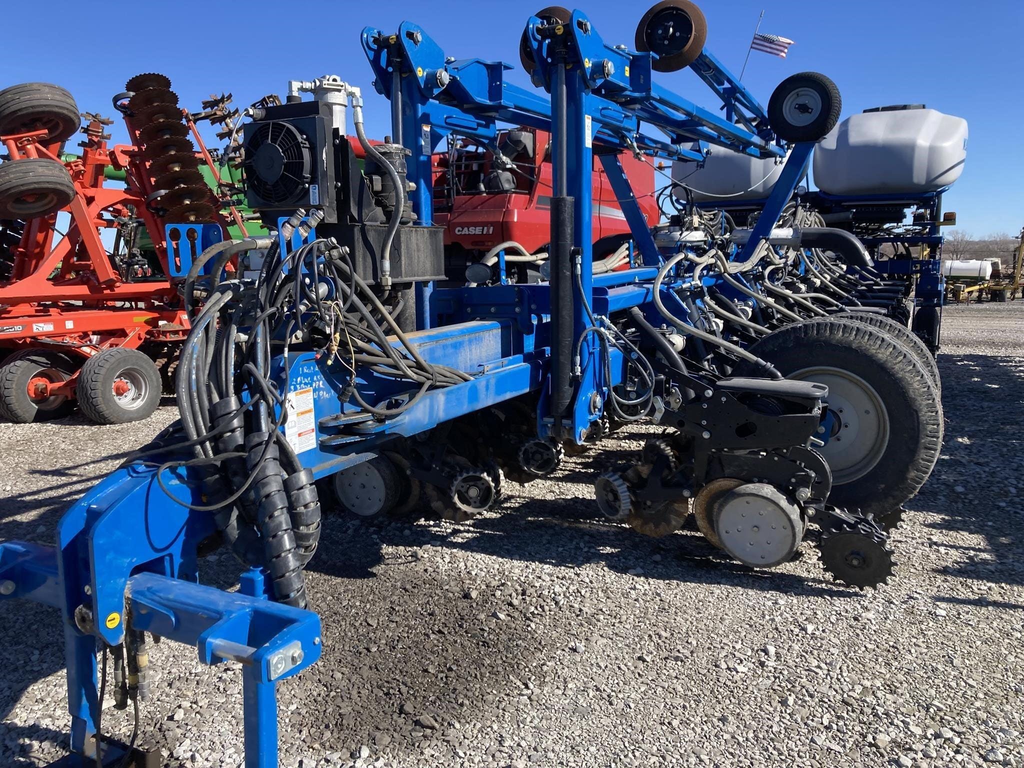 2016 Kinze 4900 Equipment Image0