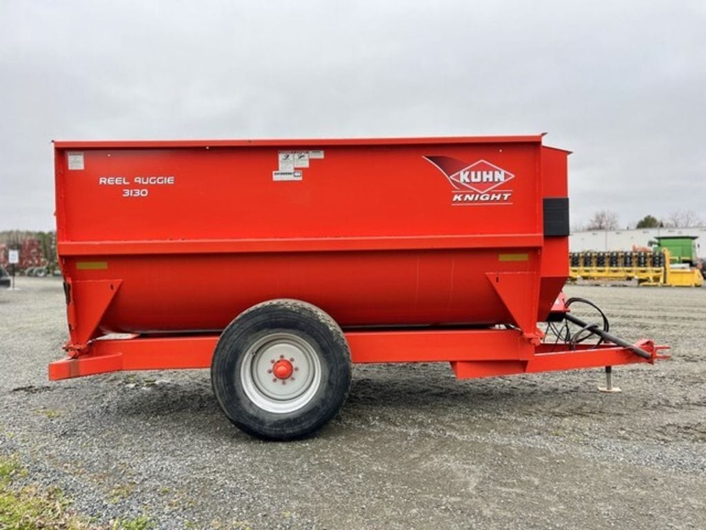 2015 Kuhn Knight 3130 Equipment Image0
