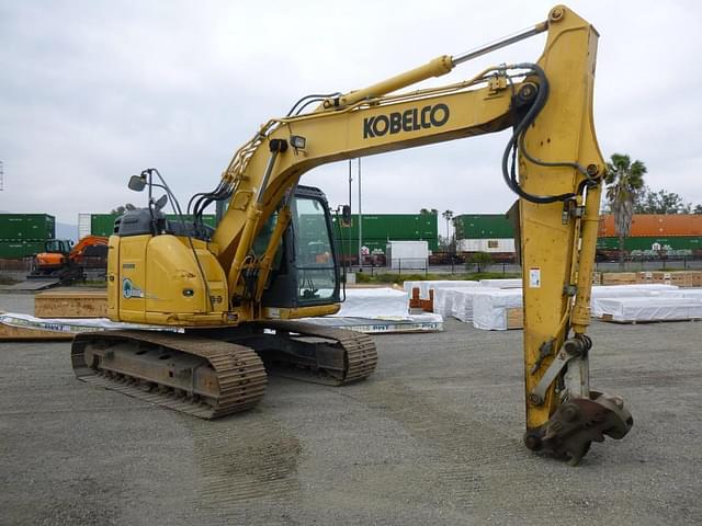 Image of Kobelco SK140SRLC-5 equipment image 2