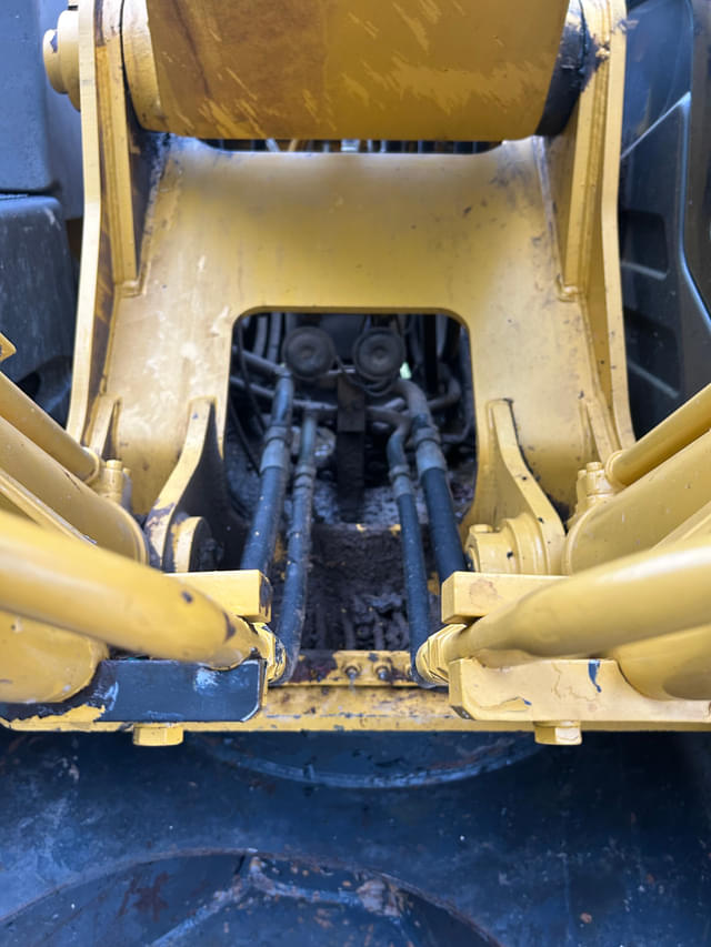 Image of Kobelco SK210-9 equipment image 4