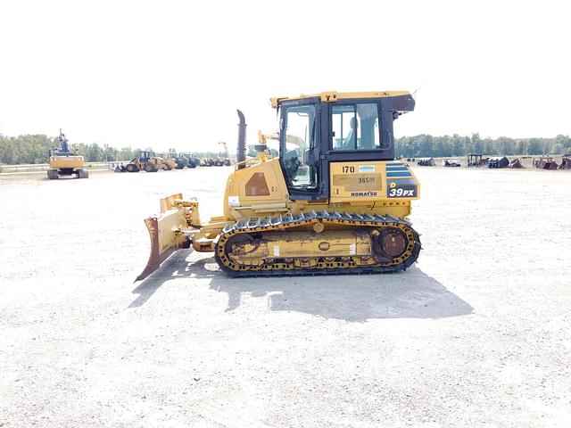 Image of Komatsu D39PX-23 equipment image 1