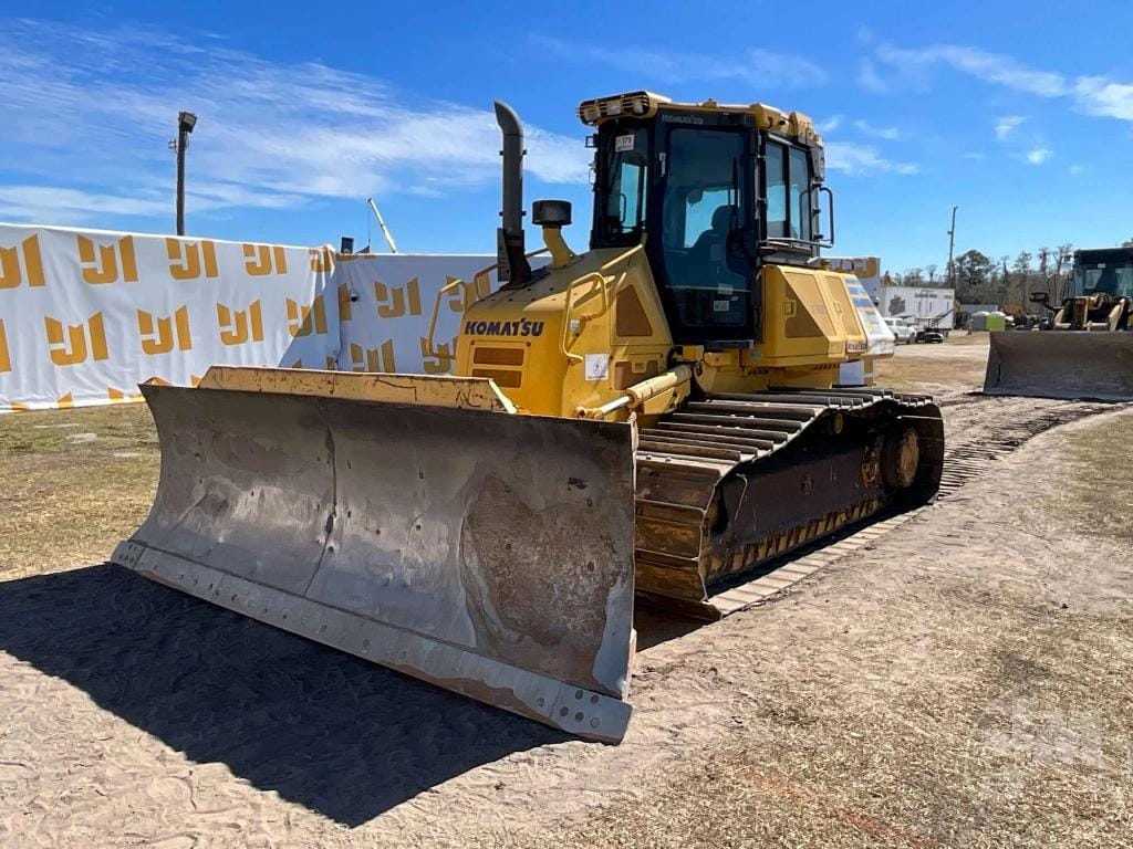 2016 Komatsu D61PX-23 Equipment Image0