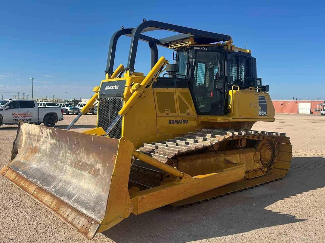 Image of Komatsu D65PX-18 Primary image
