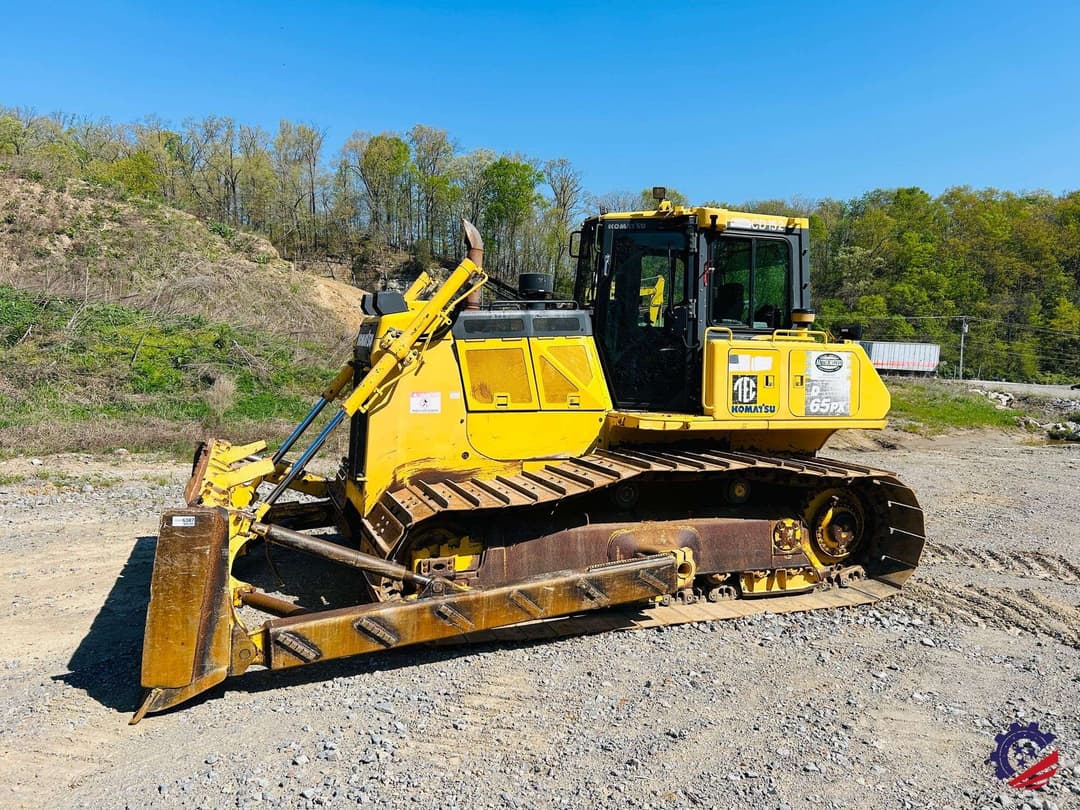 Image of Komatsu D65PX-18 Primary image