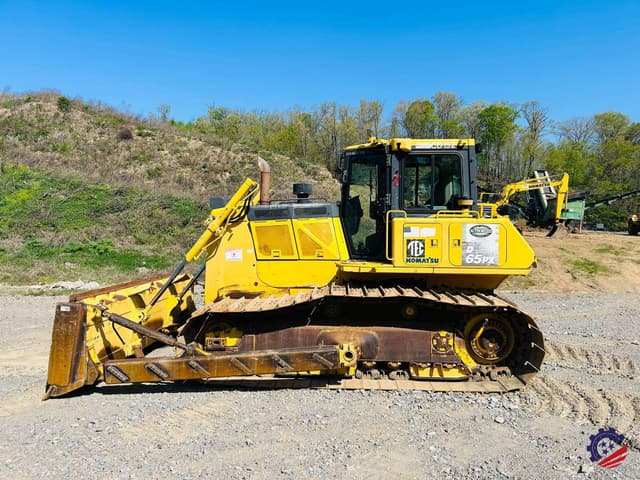 Image of Komatsu D65PX-18 equipment image 1