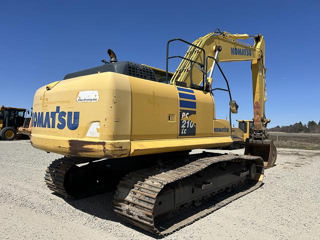 Image of Komatsu PC210LC-10 equipment image 4