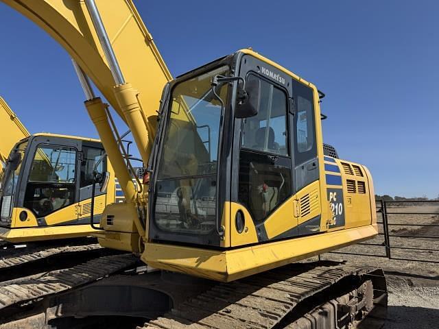 Image of Komatsu PC210LC-10 equipment image 4
