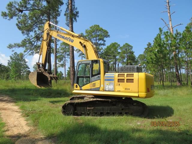 Image of Komatsu PC210LC-11 equipment image 3