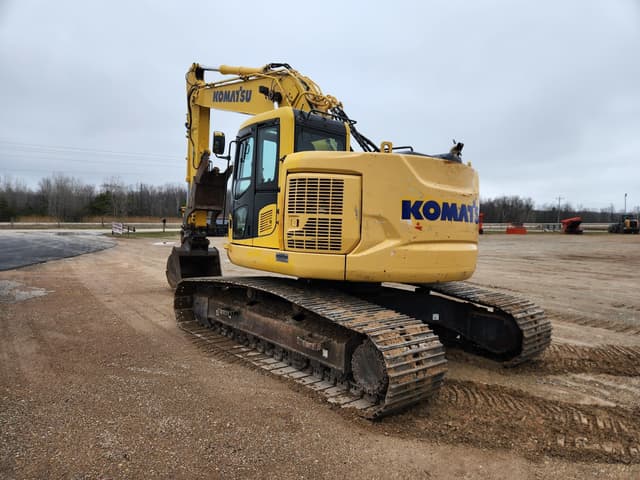 Image of Komatsu PC228USLC-10 equipment image 2