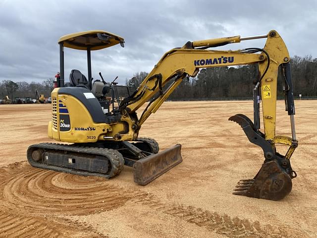 Image of Komatsu PC30MR-5 equipment image 3