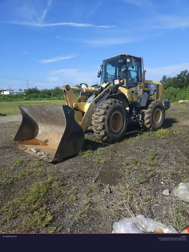 Image of Komatsu WA270-7 equipment image 3