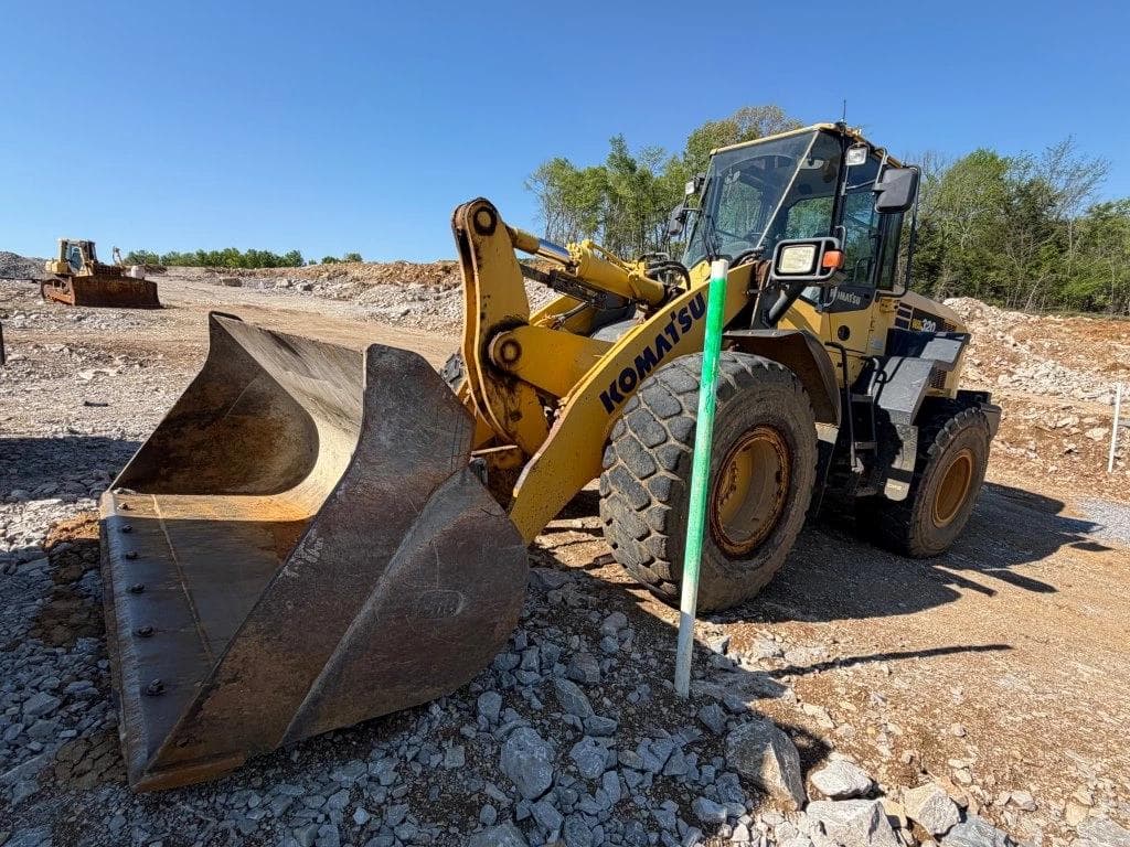 Image of Komatsu WA320-7 Primary image