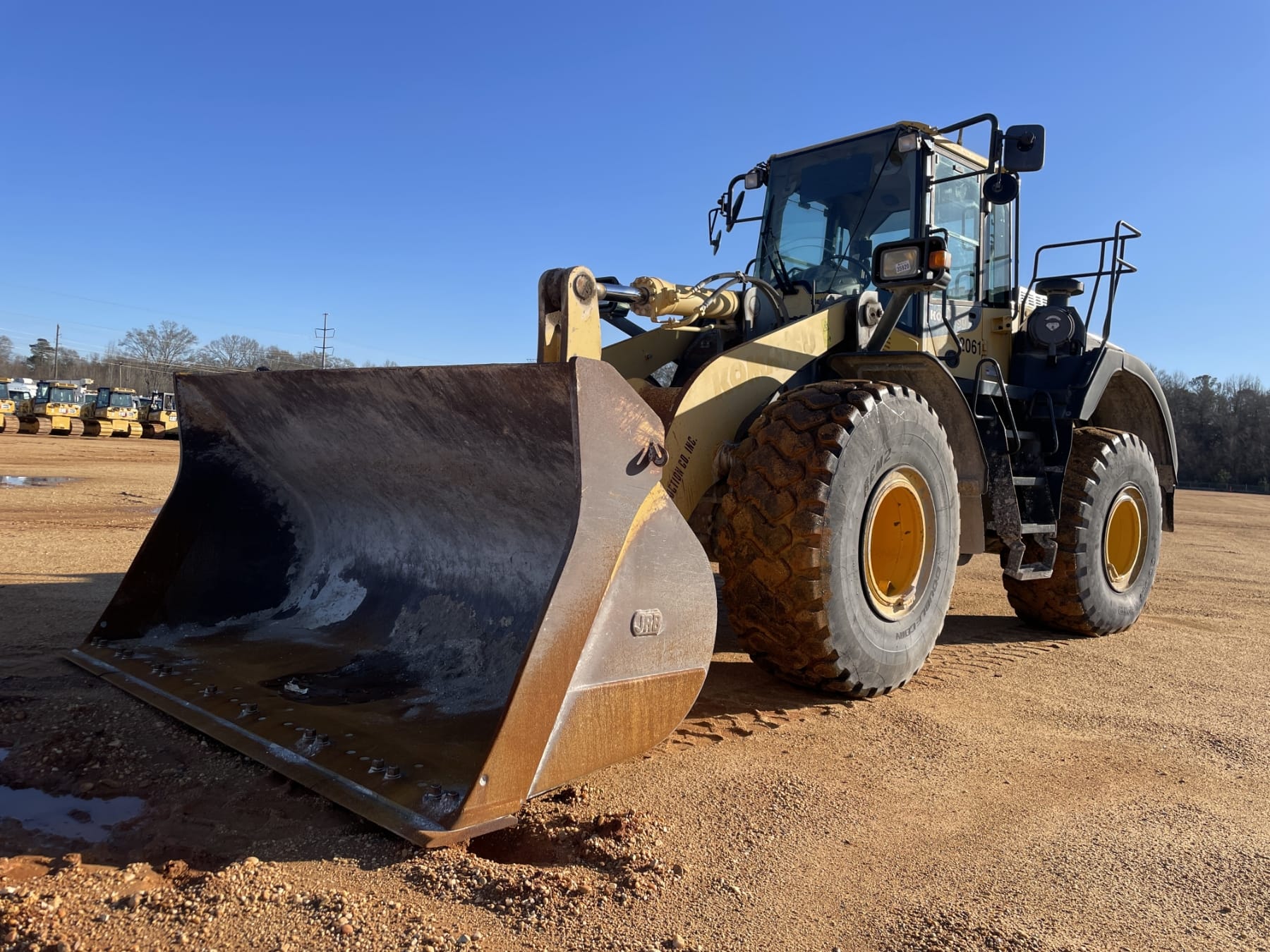 2016 Komatsu WA380-8 Equipment Image0