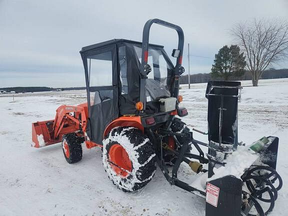 Image of Kubota B2601 equipment image 4