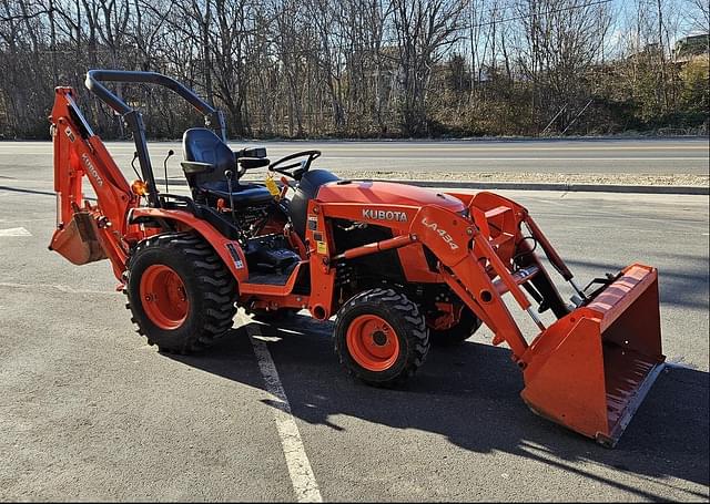 Image of Kubota B2601HSD equipment image 3