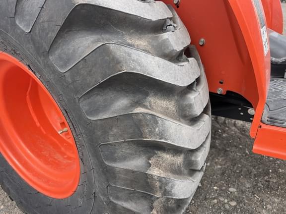 Image of Kubota B2650 equipment image 3