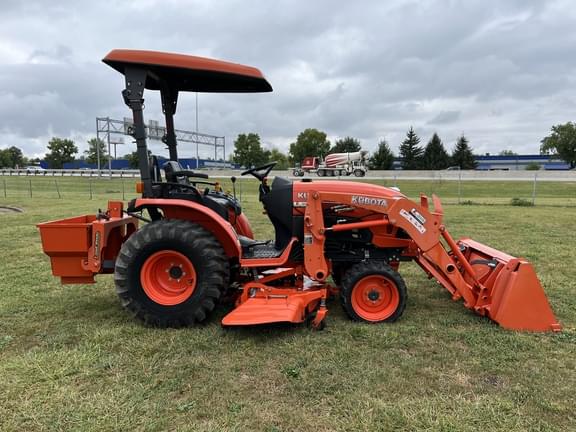 Image of Kubota B2650 equipment image 1