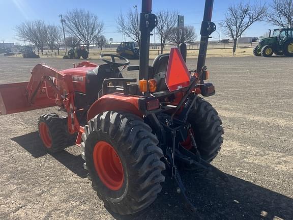 Image of Kubota B2650 equipment image 1
