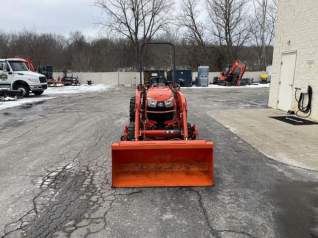 Image of Kubota B2650 equipment image 4