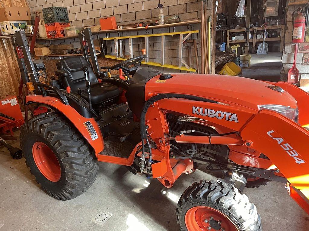 Image of Kubota B2650 Primary image