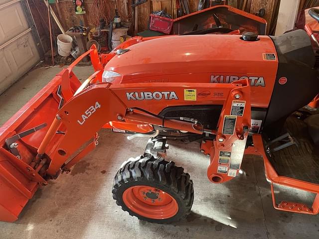 Image of Kubota B2650 equipment image 1