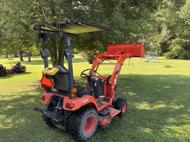 Image of Kubota BX2370 equipment image 2