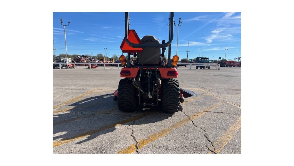 Image of Kubota BX2370 equipment image 4