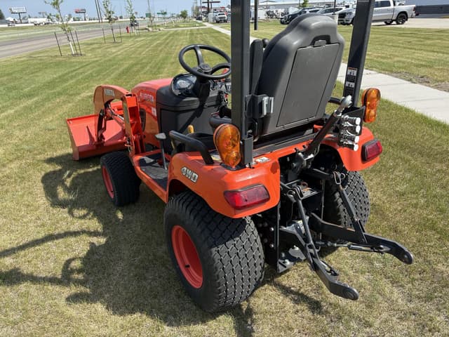 Image of Kubota BX2370 equipment image 4