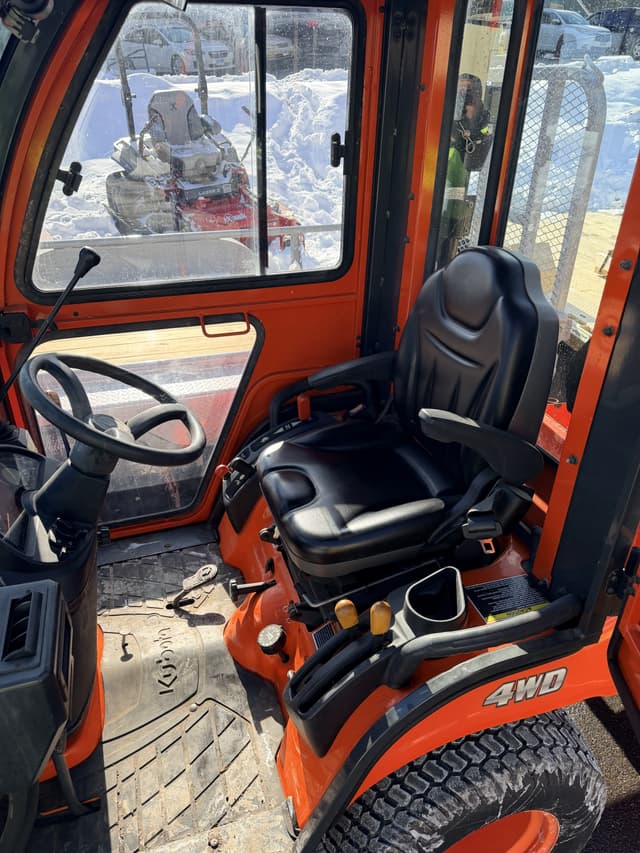 Image of Kubota BX2670 equipment image 3
