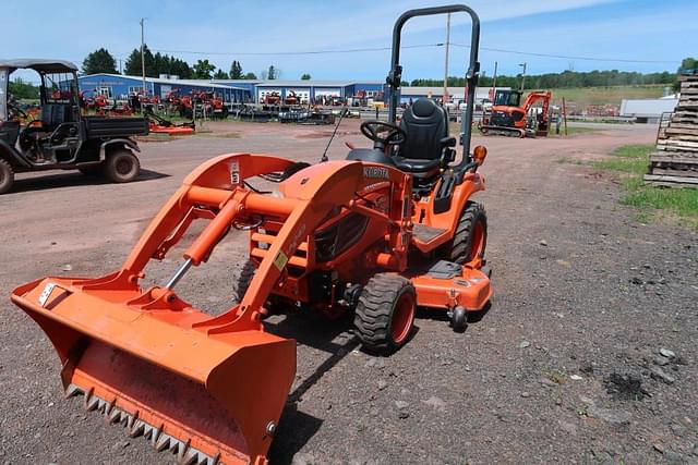 Image of Kubota BX2670 equipment image 3