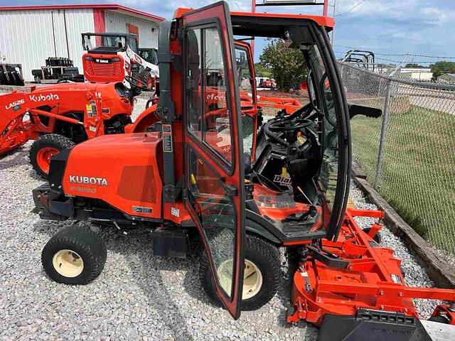 Image of Kubota F3990 equipment image 1